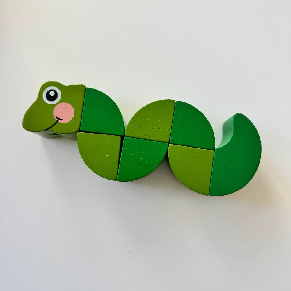 Melissa & Doug Wooden Twisty Snake